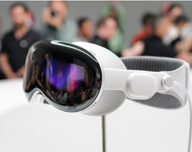 Apple ra kính thực tế ảo Vision Pro giá 3.500 USD