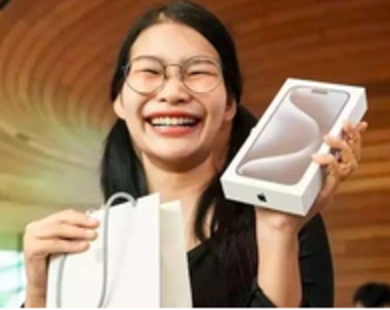 Giá iPhone 15 ở Việt Nam còn "rẻ chán": Đây là quốc gia bán iPhone 15 Pro Max đắt kinh hoàng - Gần 50 triệu