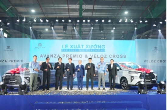 Lắp ráp tại Việt Nam với giá không đổi, Toyota Avanza Premio và Veloz Cross có cơ hội "vượt măt" Mitsubishi Xpander?